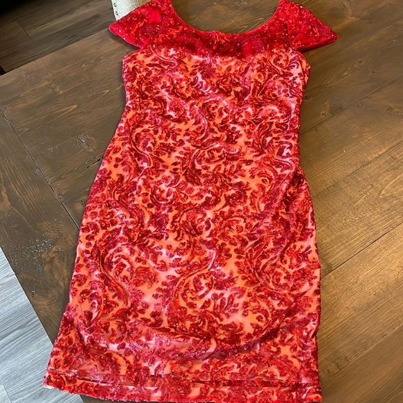 Calvin Klein Red Sequined Short Sleeve Sheath Dress - Picture 3 of 6